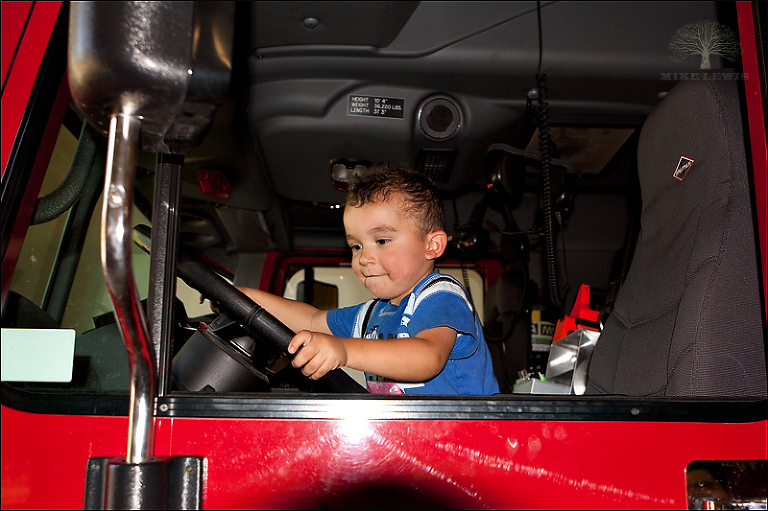 zac_firetruck_02